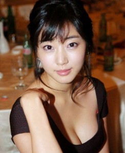 choi_co_nang_hoa_hau